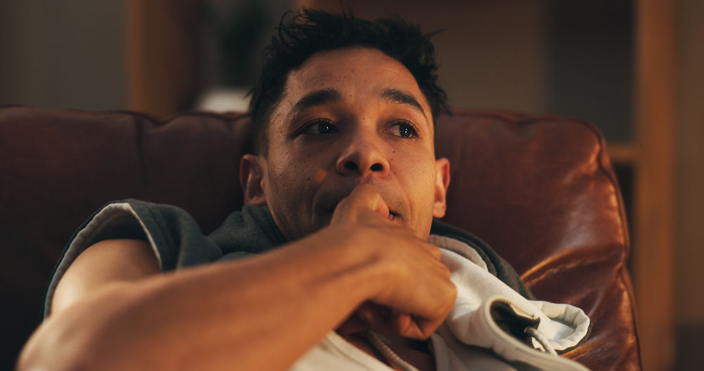 man experiencing symptoms of gabapentin withdrawal recovery