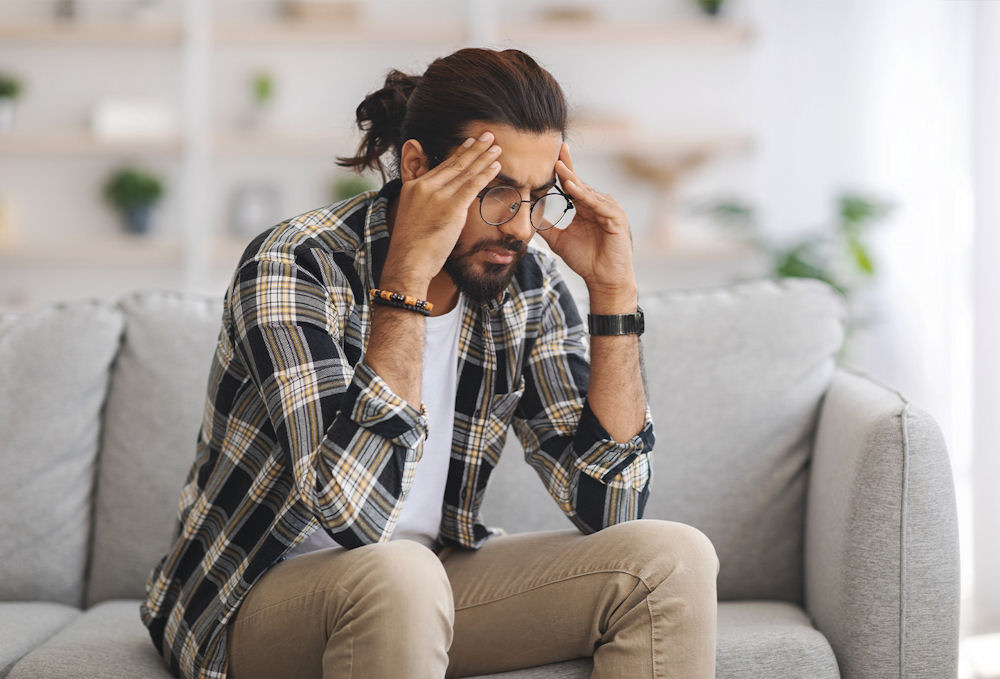 man coping with fentanyl withdrawal symptoms