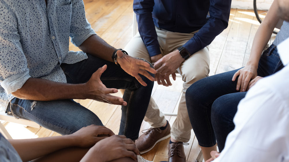 group therapy session during addiction rehab admissions